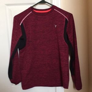Old Navy Active performance long-sleeve tee